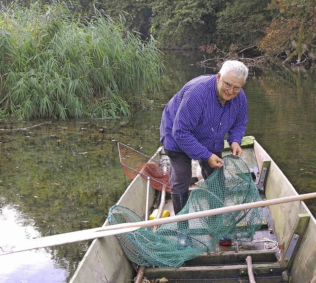 Zunftmeister Josef Schindler fertigt seine Netze noch selbst.   | Foto: Jrg SChimanski