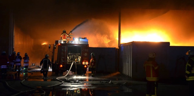 Das Feuer am 21. August bei Khl am Br...lte sich  rasch und mit groer Wucht.   | Foto: senf