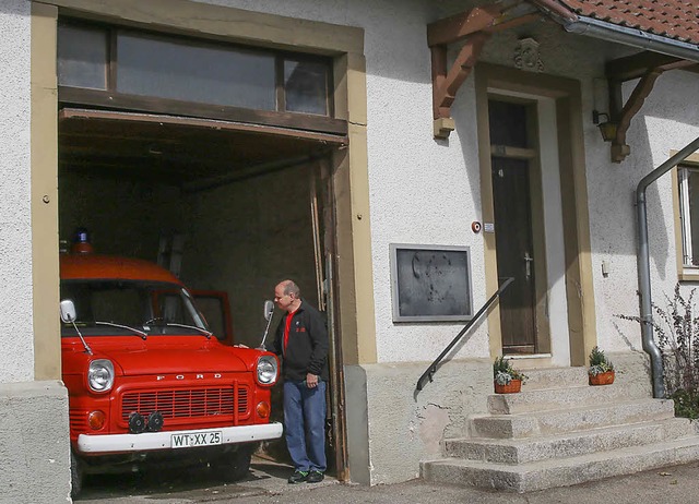 In die alte Garage im Rathaus Mettenbe...er Unterstellplatz muss gebaut werden.  | Foto: CS