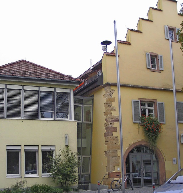 Einst ein Wirtshaus, Rathaus und Geric...glichen Anstrichfarben aufgetragen.    | Foto: gustav rinklin