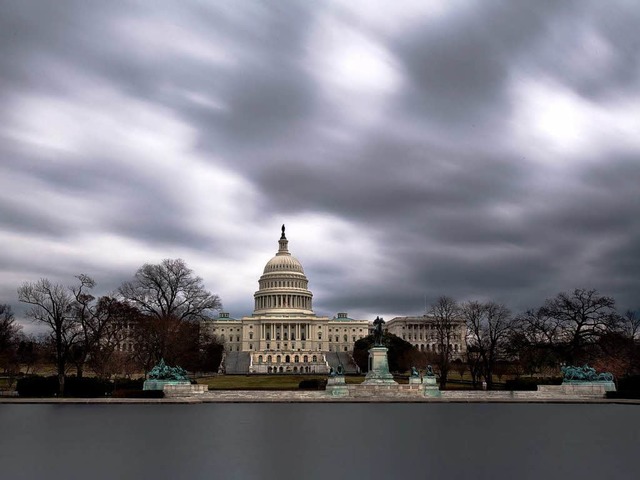 Still ruht der See vor dem Kapitol in ...zerstritten, die Politik ist gelhmt.   | Foto: dpa