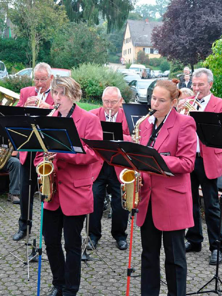 Auch der Musikverein Merzhausen feiert mit beim  30-jhrigen Bestehen der Partnerschaft von der Gemeinde Merzhausen mit Dardilly.