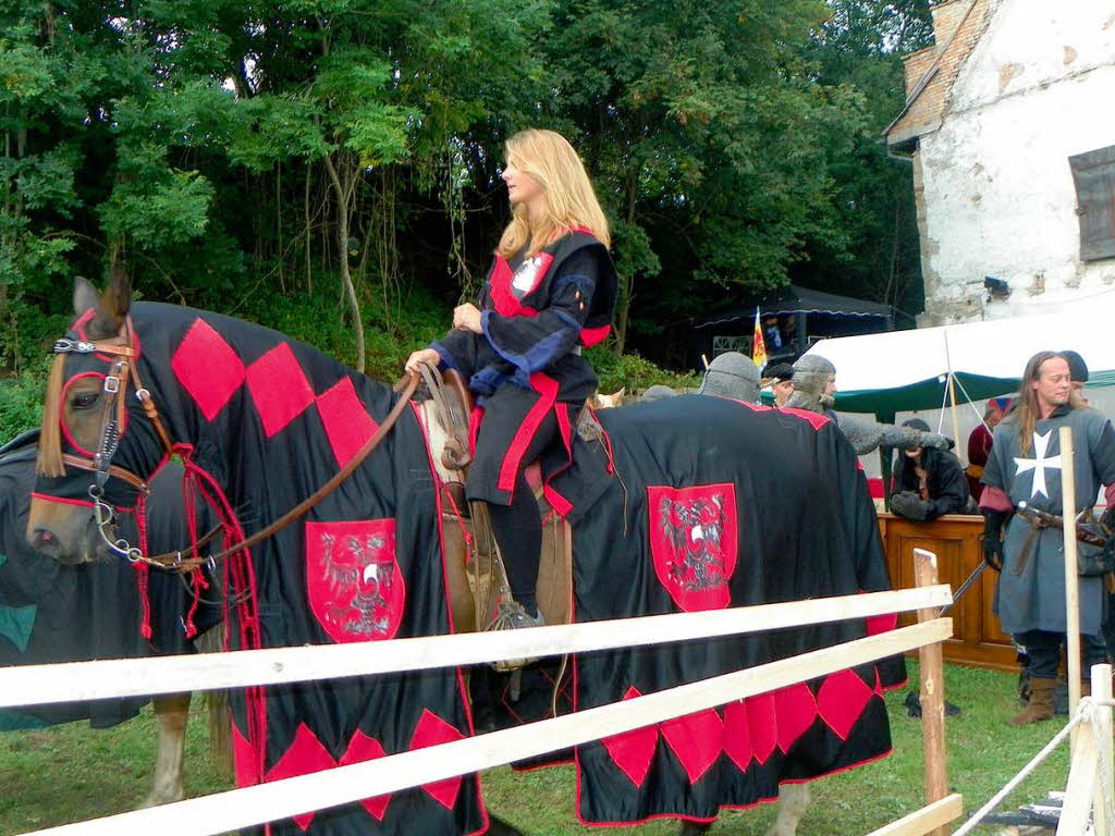 Mittelalterspektakel auf Schloss Hohenlupfen: Ein Ritter kehrt heim.