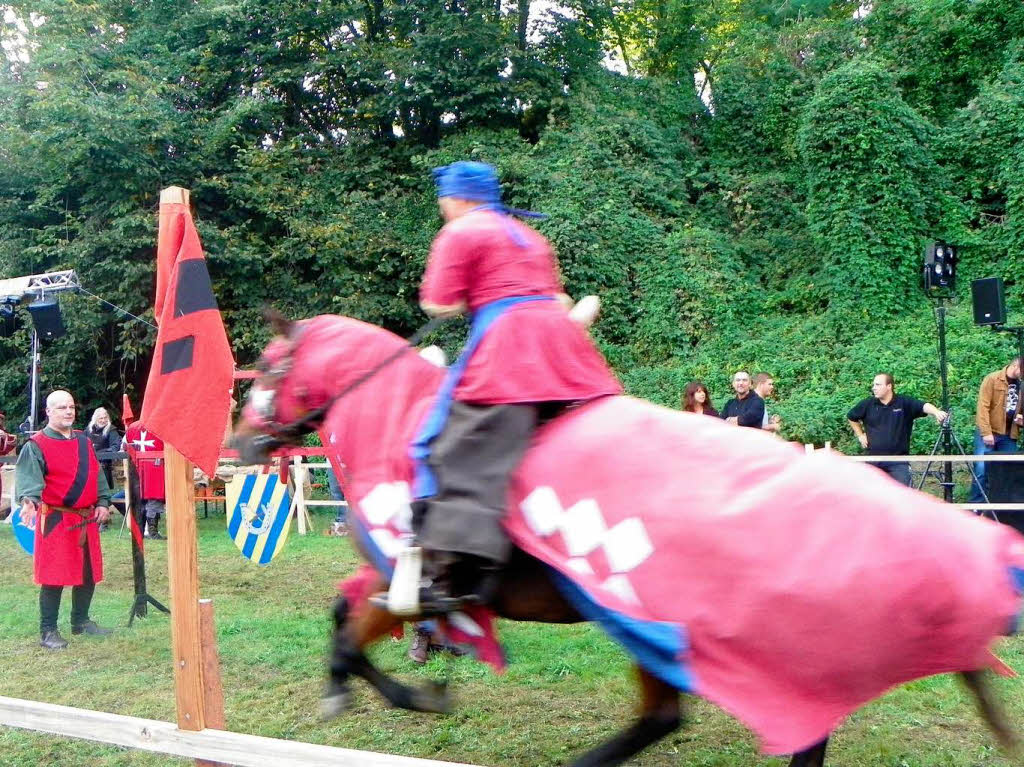 Mittelalterspektakel auf Schloss Hohenlupfen: Ein Ritter kehrt heim.