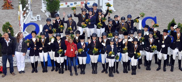 Jubelnde  Medaillengewinner der Meiste... Reiterringes Oberrhein in Schopfheim.  | Foto: Achim  Keller