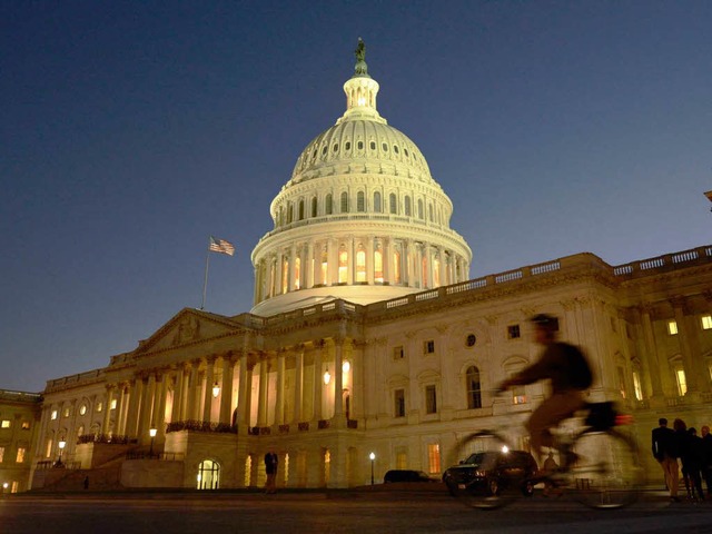 Das Kapitol in Washington &#8211; Symb...ne ernste Staatskrise heraufbeschwrt.  | Foto: Michael Reynolds