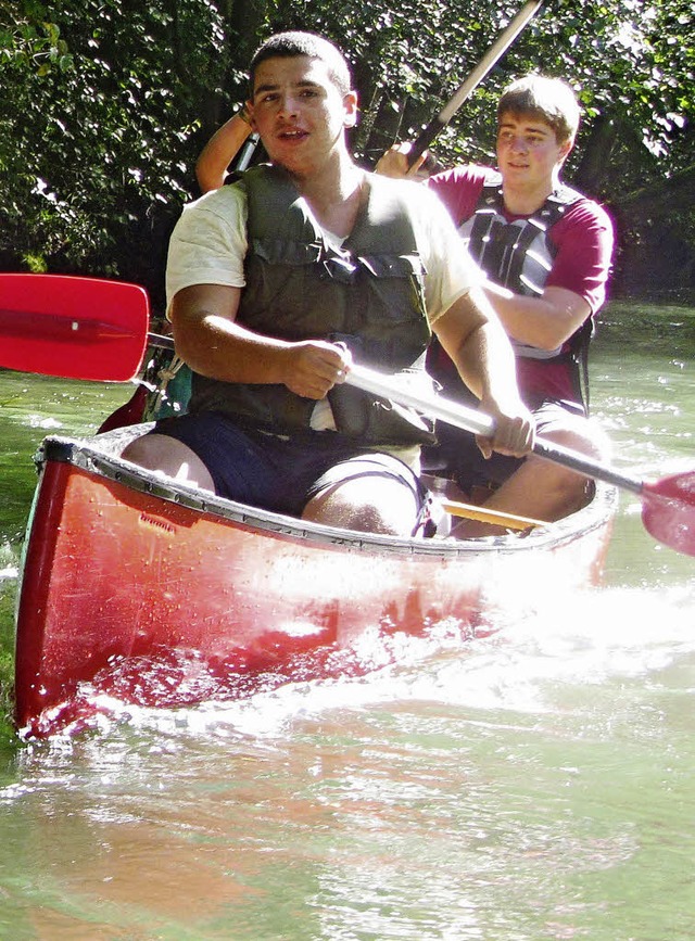 Nicht nur in  einem Boot verstehen sich die Schulpartner gut.  | Foto: GHSE