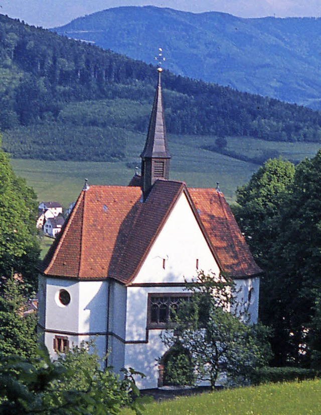 Seit 100 Jahren steht die Neunlindenka...m Mittelalter unten im Tal zu finden.   | Foto: Archivfoto: Josef Weber