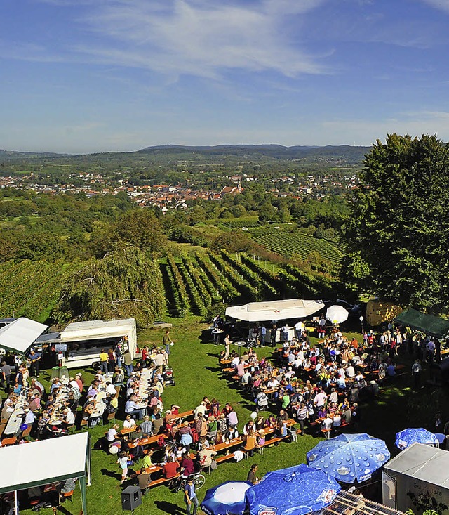 ber dem Rheintal wird am 3. Oktober d...bergfest unterm Heubergturm gefeiert.   | Foto: S. Merkle