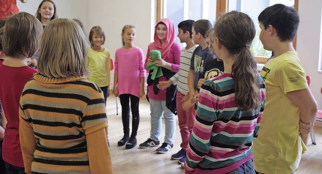 Vorstellungsrunde auf Franzsisch beim...h Franois an der Realschule Neuenburg  | Foto: julia Jacob