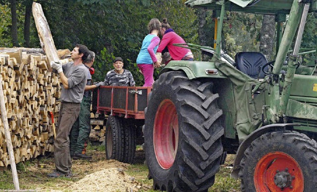 Zu einem gemeinsamen Aktionstag traf s...nde der Freien Waldorfschule Dachsberg  | Foto: Karin Stckl-Steinebrunner