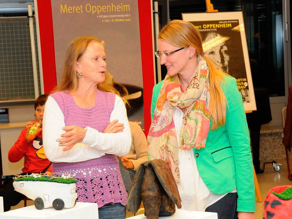 Meret Oppenheim stand im Mittelpunkt des groen Festes am Schulzentrum Steinen, das jetzt ihren Namen trgt.