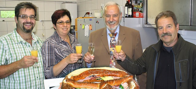 Ulrich (von links) und Traudel Hhn mi...srat Meinrad Faller bei der Erffnung.  | Foto: Werner Schnabl