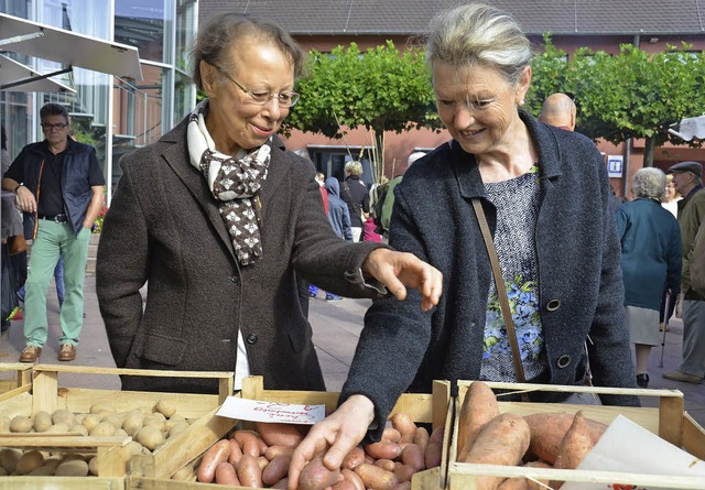 Der Kartoffelmarkt mit herbstlichem An...er deutschen Geschichte zu entdecken.   | Foto: Julia Jacob