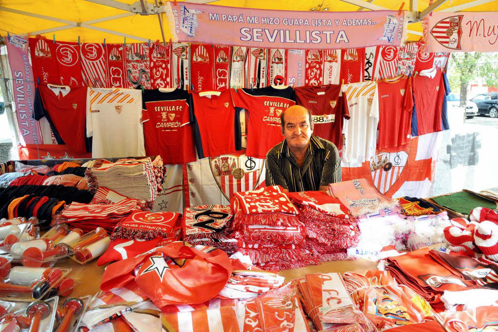 Etwa 1000 Anhnger untersttzen den SC Freiburg in seinem zweiten Spiel in der Europa League beim FC Sevilla.