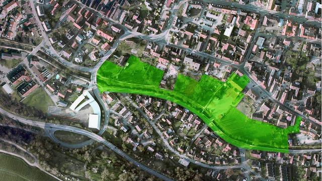 Die Stadt will fr den Klemmbach-Berei... stdtebaulichen Wettbewerb ausloben.   | Foto: Luftbild: Stadt Mllheim