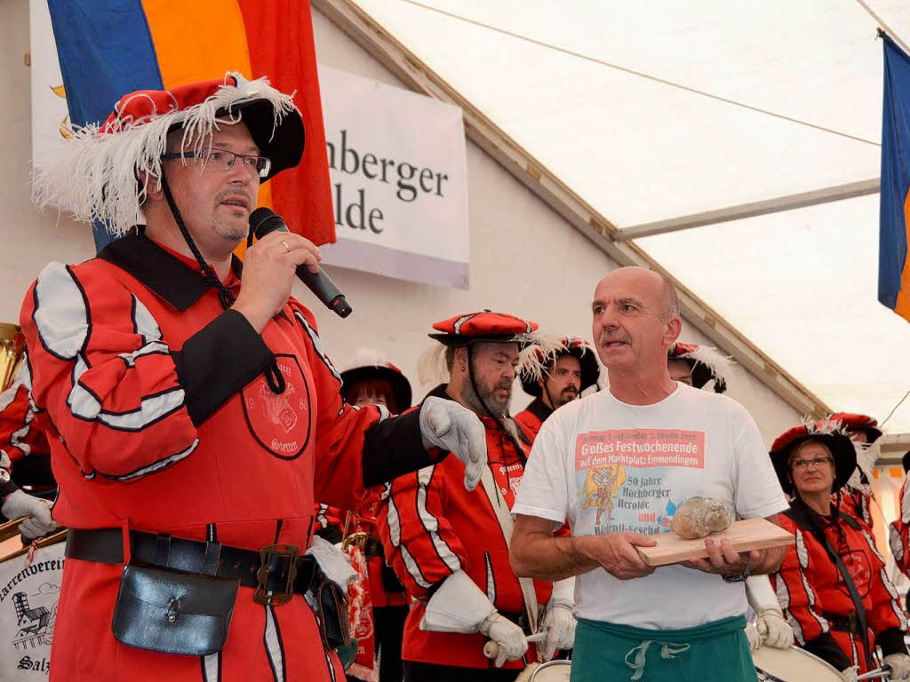 Die guten Kontakte rhrten von dem Besuch der Hachberger Herolde in Stetten her. Dort gibt es Baden-Wrttembergs ltestes Salzbergwerk, erklrte Strauch. Es liefert beispielsweise Streusalz.