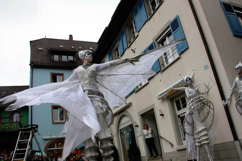 Ebenso skurrile wie zauberhafte Fabelwesen bevlkerten wieder Staufen am verkaufsoffenen Sonntag bei "Fabelhaftes Staufen".