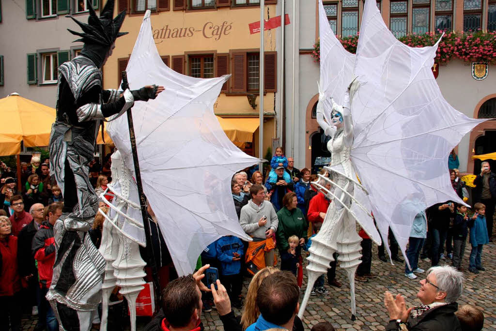 Ebenso skurrile wie zauberhafte Fabelwesen bevlkerten wieder Staufen am verkaufsoffenen Sonntag bei "Fabelhaftes Staufen".