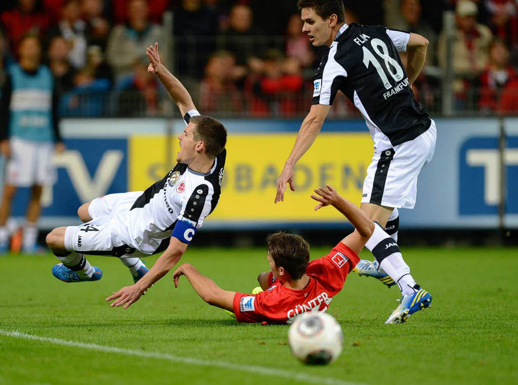 Der SC Freiburg und Eintracht Frankfurt trennen sich mit einem Remis.