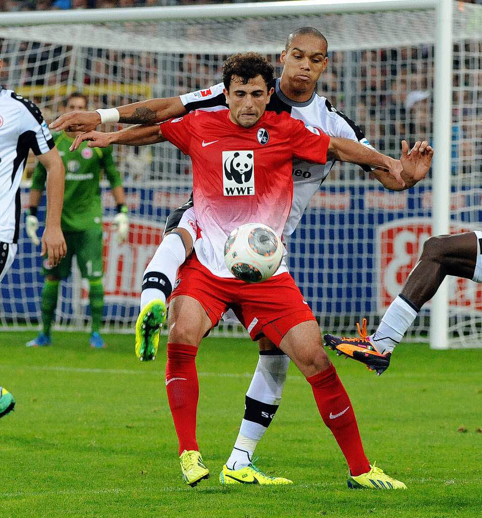 Der SC Freiburg und Eintracht Frankfurt trennen sich mit einem Remis.