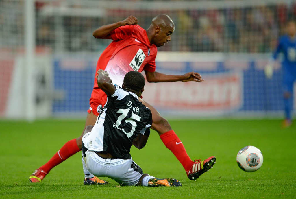 Der SC Freiburg und Eintracht Frankfurt trennen sich mit einem Remis.