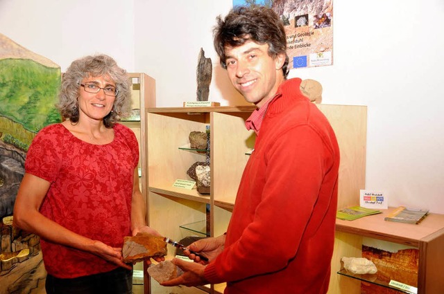 Reinhold Treiber und Birgit Stterlin ...Abteilung im Naturzentrum Kaiserstuhl.  | Foto: Kai Kricheldorff