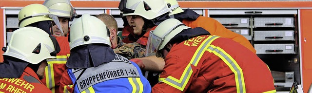 Das Zusammenspiel der Rettungskrfte i...stand im Mittelpunkt des bungstages.   | Foto: Utke