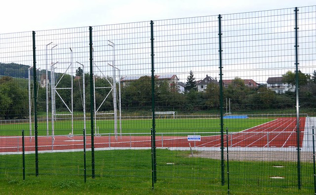 Auf der neuen Sportanlage in Efringen-...)  wird die  Bodenplatte hergestellt.   | Foto: vl