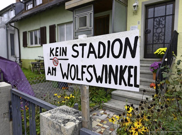 Die Botschaft ist eindeutig: Viele Moo...einen Bundesligafuball in Laufweite.   | Foto: i. Schneider