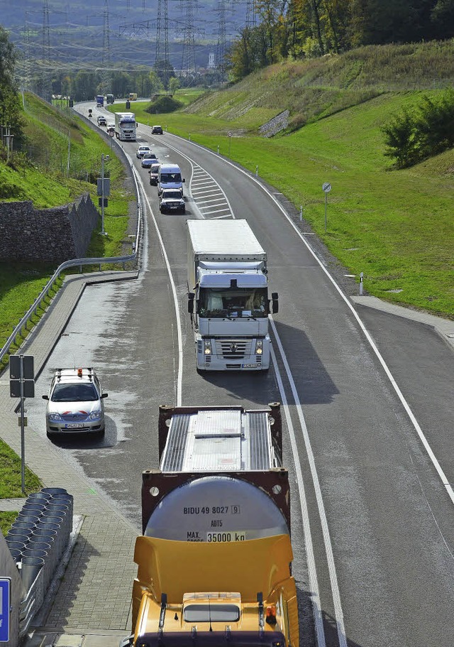 Die A98, hier bei Laufenburg, soll be...obahn gebaut werden, fordert die CDU.   | Foto: Dietsche