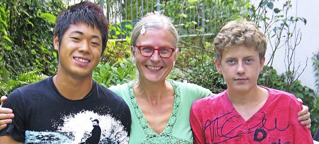 Kiyoharu Hasegawa mit Gastmutter Miriam Haas und Sohn Joshua   | Foto: Eva Weise