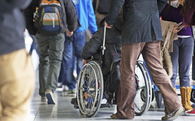 Was fr Behinderte gut ist, wissen Behinderte oft am Besten.   | Foto: dpa
