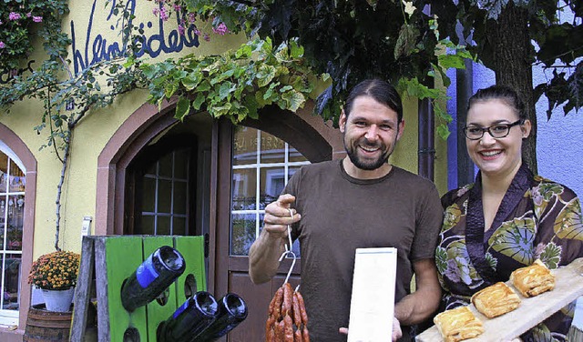 Auf zahlreiche Gste freuen sich Elena...inders Weinldele und Weincaf&#8220;.  | Foto: Christiane Franz