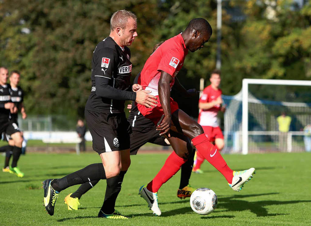 Testspiel des SC Freiburg gegen den SV Sandhausen im Stadion Dammenmhle in Lahr.