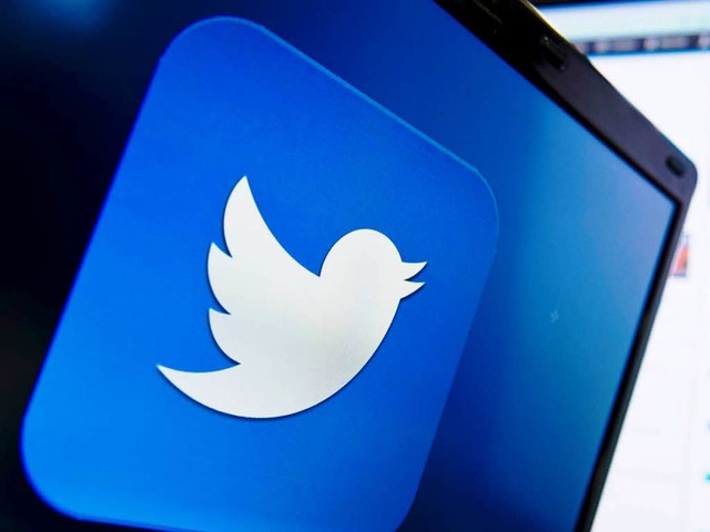 Im Kurznachrichtendienst Twitter werde...gesellschaftliche Debatten angestoen.  | Foto: AFP