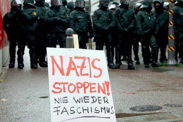 Gewaltttige Ausschreitungen vor Neonazi-Demo in Gppingen