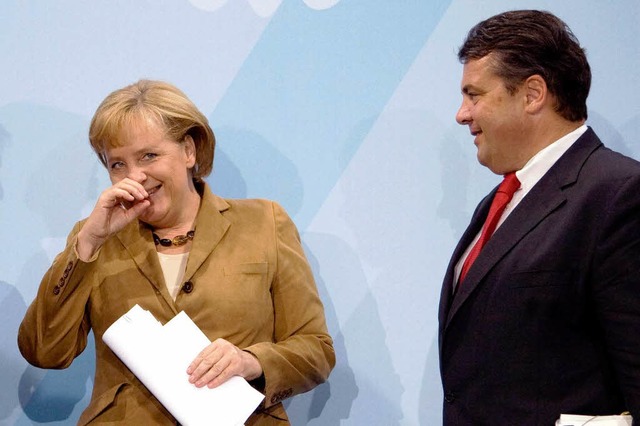 Als Sigmar Gabriel (SPD) 2007 das  Umw...rin Angela Merkel (CDU) wohl ganz gut.  | Foto: dpa