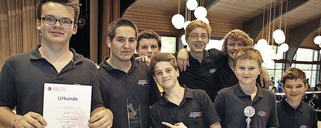 Die  Jugendfeuerwehr Dogern gewann das Turnier der  15- bis 18-Jhrigen.  | Foto: Peter Schtz