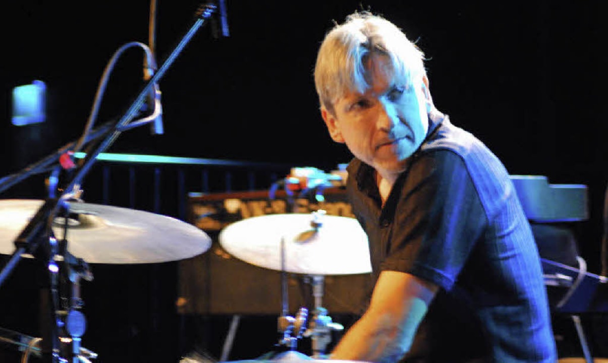 Der Schlagzeuger Magnus Öström präsent...and einen faszinierenden Klangkosmos.   | Foto: Mink