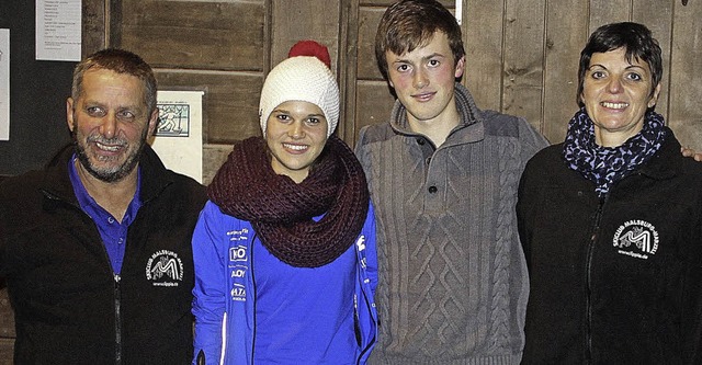 Zufriedene Gesamtsieger (von links): C...n) und Sportwartin Christine Schneider  | Foto: rolf-dieter kanmacher