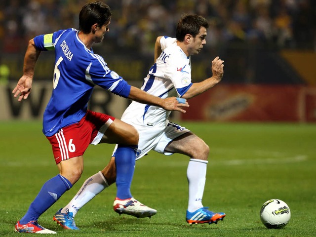 Zvjezdan Misimovic (rechts) ist nicht ...lteam von Bosnien-Herzegowina zur WM.   | Foto: dpa