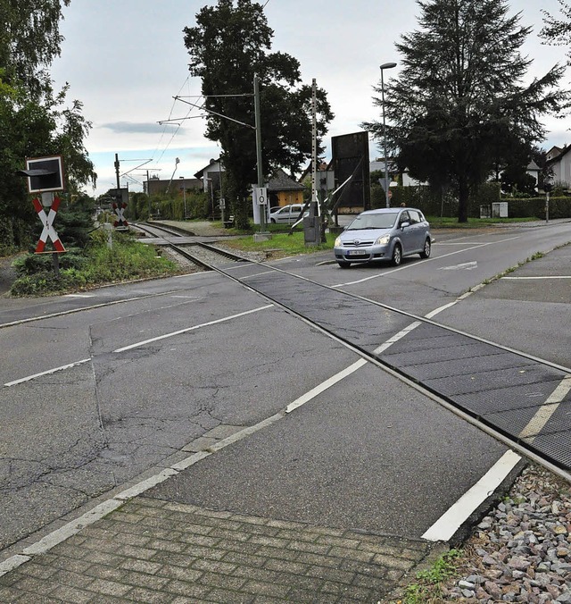 Der Bahnbergang Mnstertler Strae i...soll als erster neu ertchtigt werden.  | Foto: Rainer Ruther