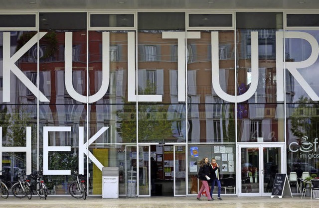 Was im &#8222;Glashaus&#8220; drinnen ...n wird, steht drauen ganz gro dran.   | Foto: Ingo Schneider