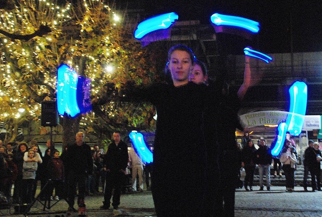 Farbenfrohe Lichterspiele verspricht d...reinkaufsabend am 25. Oktober wieder.   | Foto: Archiv:Maja Tolsdorf