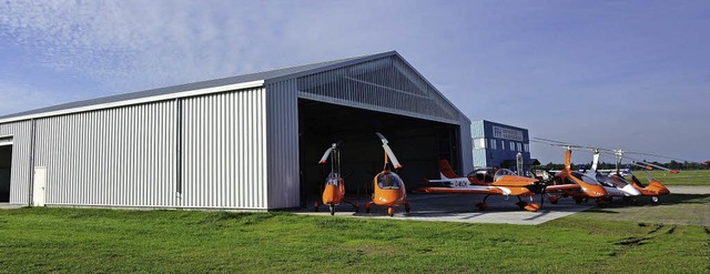Der neue Hangar der Flugschule Dynamic Spirit am Flugplatz Freiburg.  | Foto: Privat
