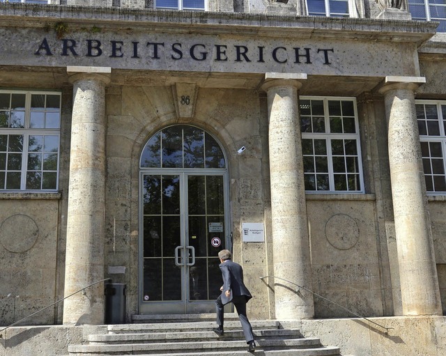 Vor Gericht tragen Betriebsrte von Daimler ihren Disput aus.   | Foto: dpa