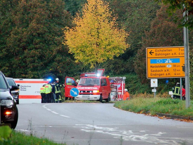 Verkehrsunfall auf L 116 am Ortseingan...Rollerfahrer kommt jede Hilfe zu spt.  | Foto: Hans-Peter Ziesmer