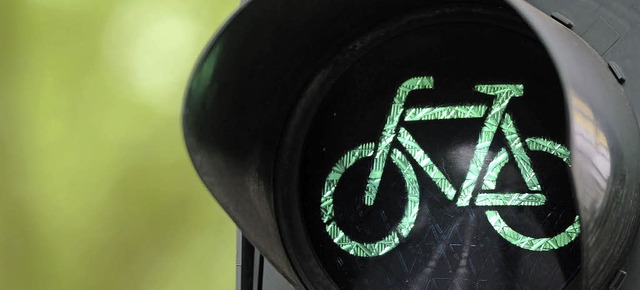 Bei Rot stehen, bei Grn gehen &#8211; oder fahren.   | Foto: dpa