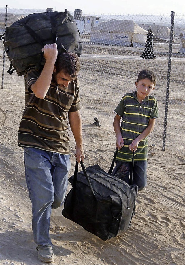 Flucht vor Verfolgung und Elend: Flchtlnge in Syrien.   | Foto: dpa